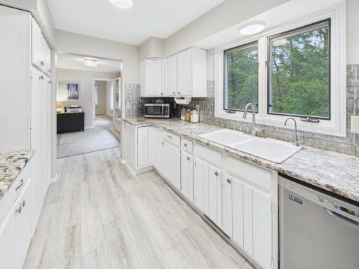 6431 106th Street SE, Clear Lake, MN 55319