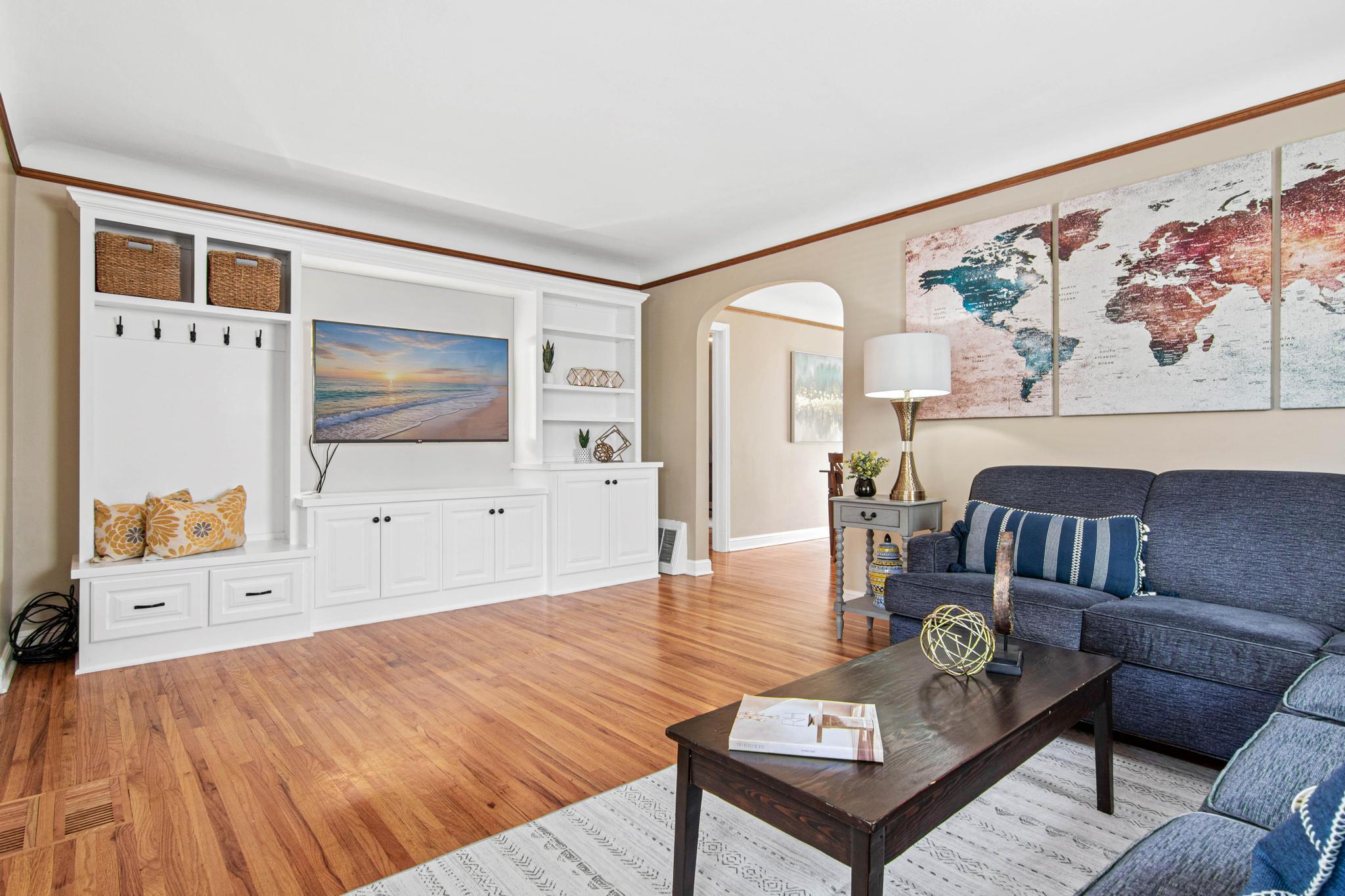 Living Room Custom Built-In Cabinets