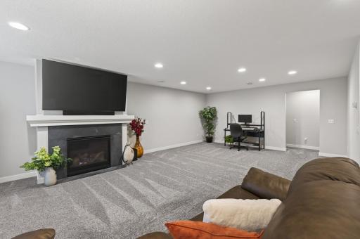 16273 Engelman Way, Lakeville, MN 55044