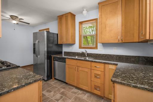 1557 Dale Street N, Saint Paul, MN 55117