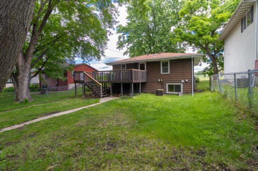 1557 Dale Street N, Saint Paul, MN 55117