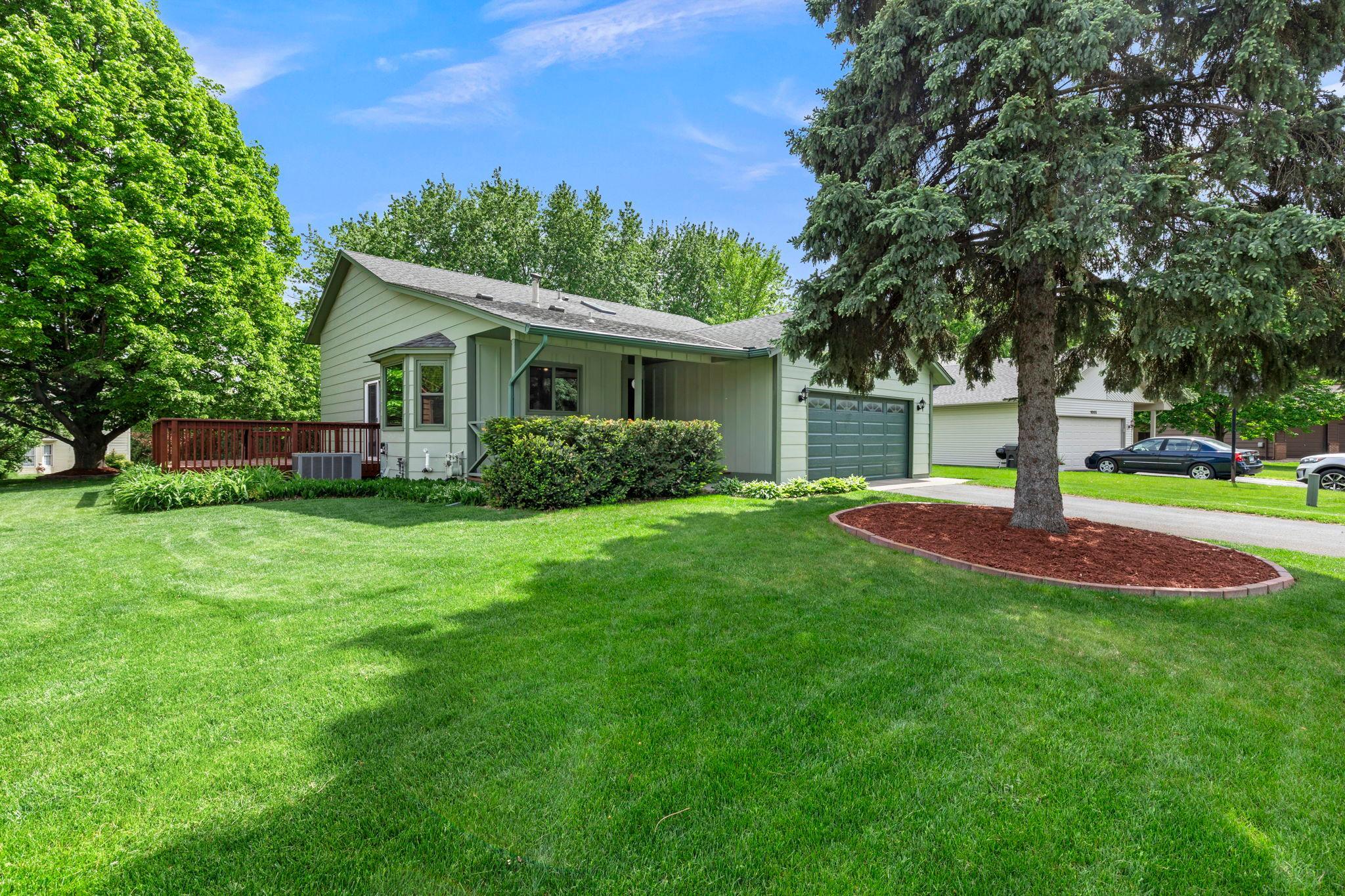 15-web-or-mls-1009 Gramsey Pl-15.jpg