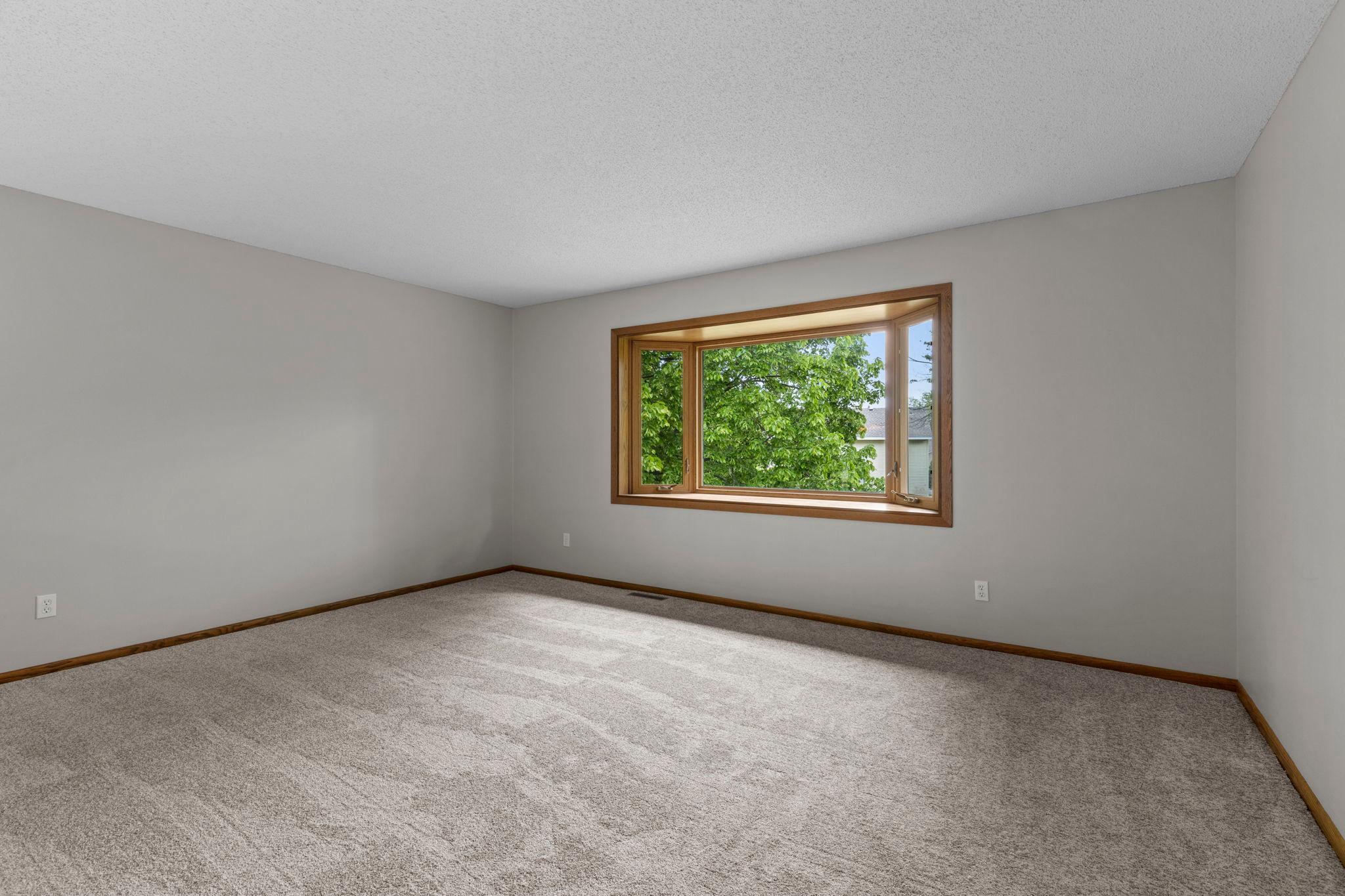 20-web-or-mls-1009 Gramsey Pl-90.jpg