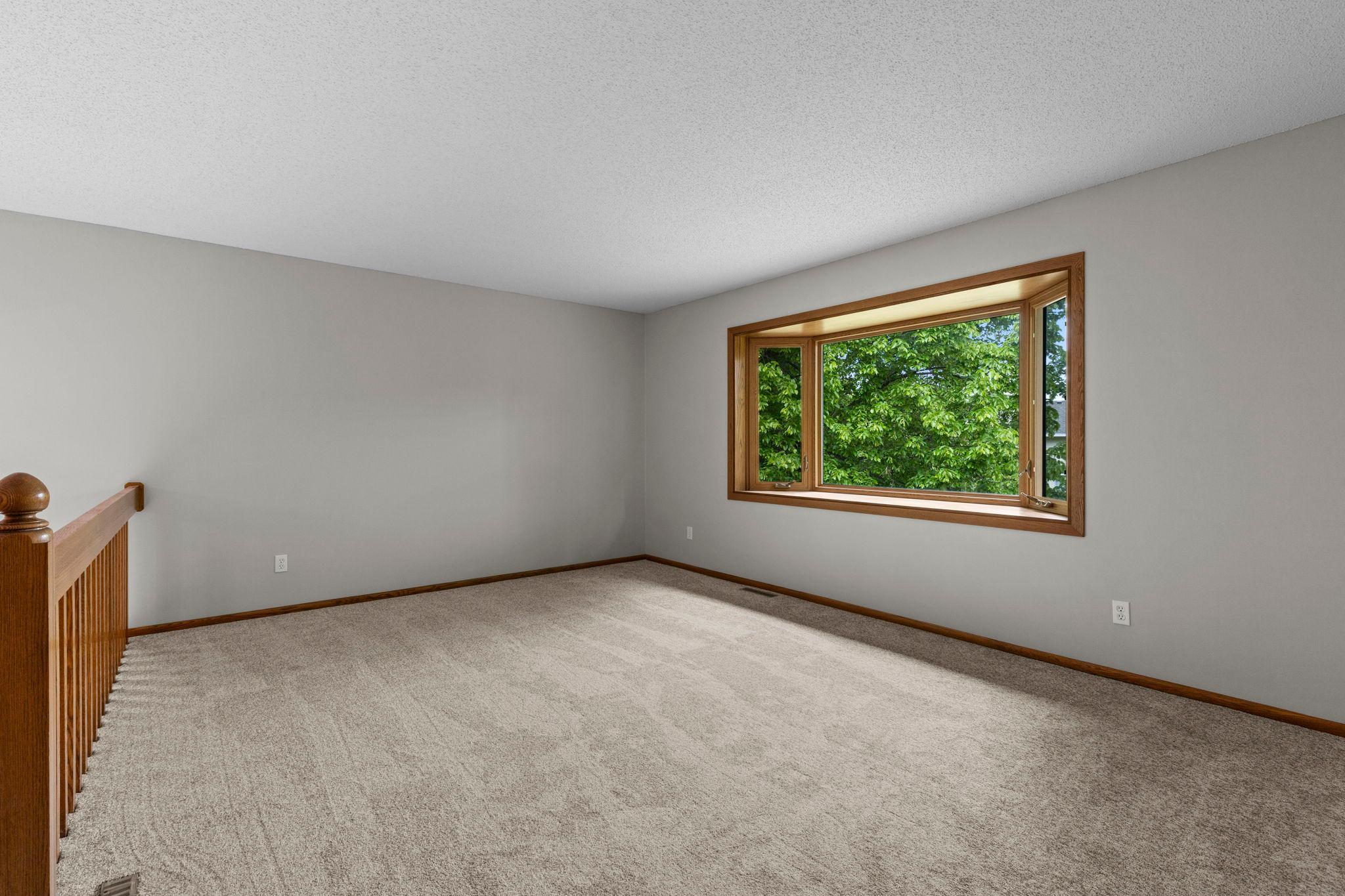 21-web-or-mls-1009 Gramsey Pl-132.jpg