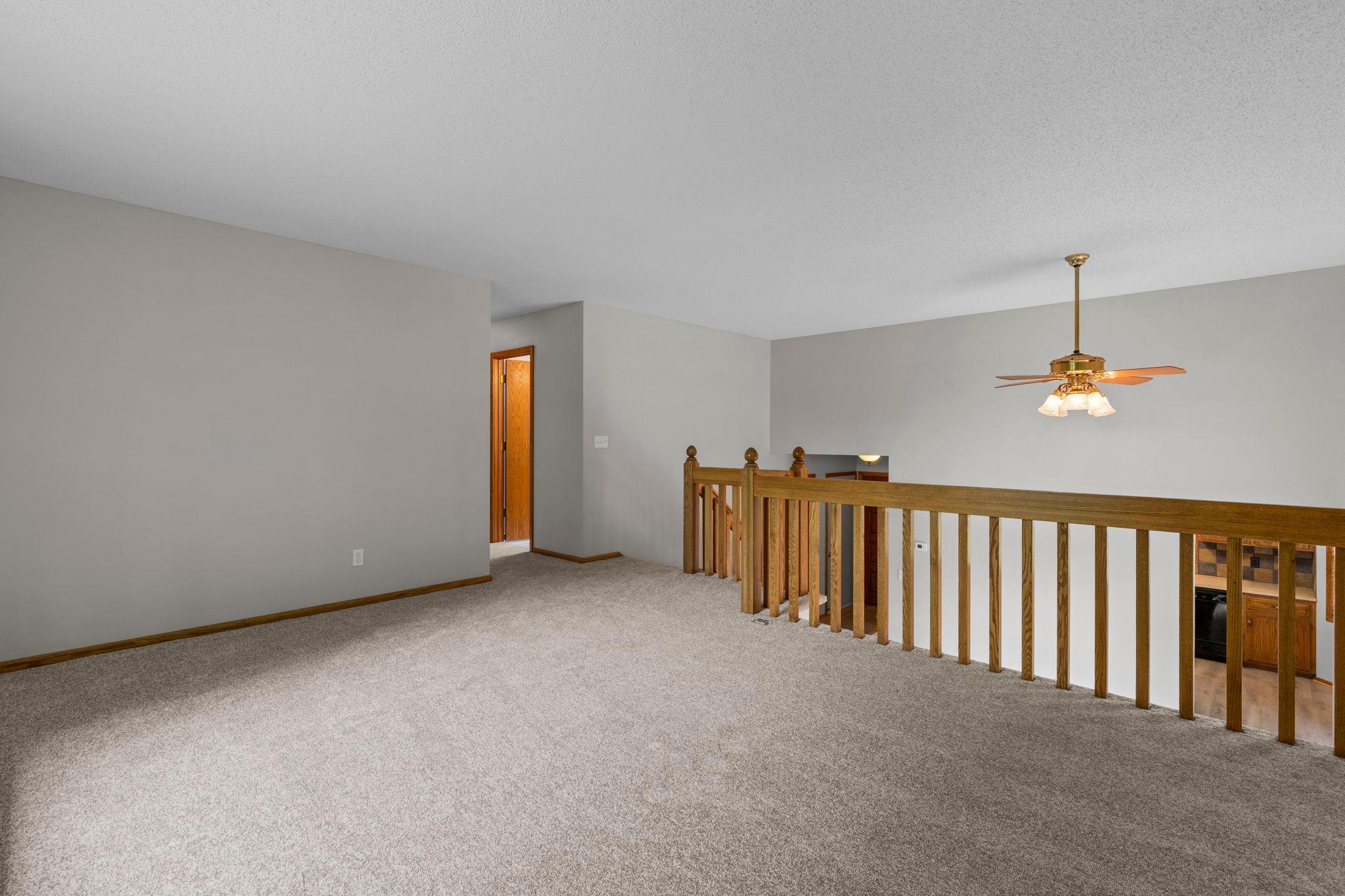 24-web-or-mls-1009 Gramsey Pl-96.jpg