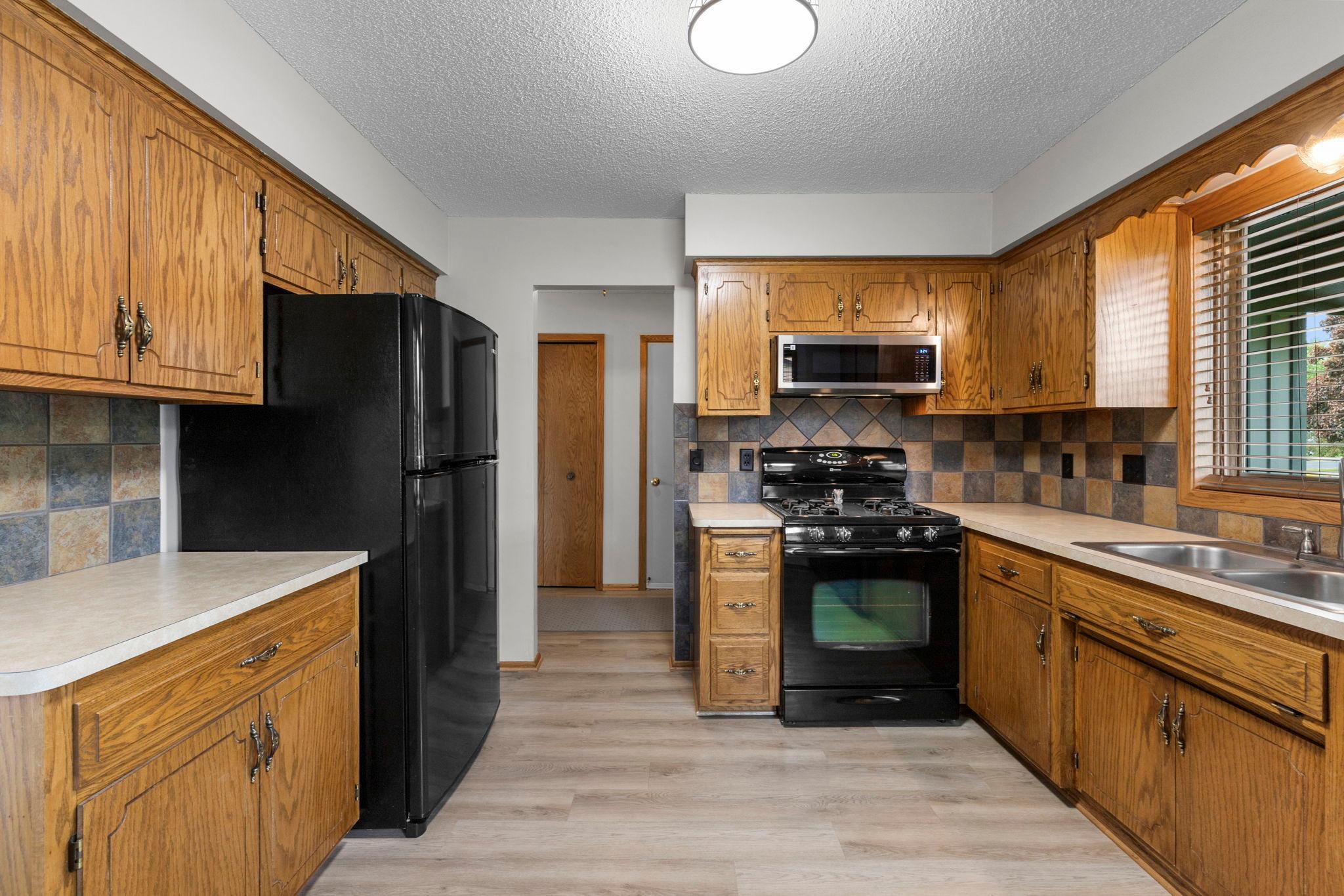 34-web-or-mls-1009 Gramsey Pl-66.jpg