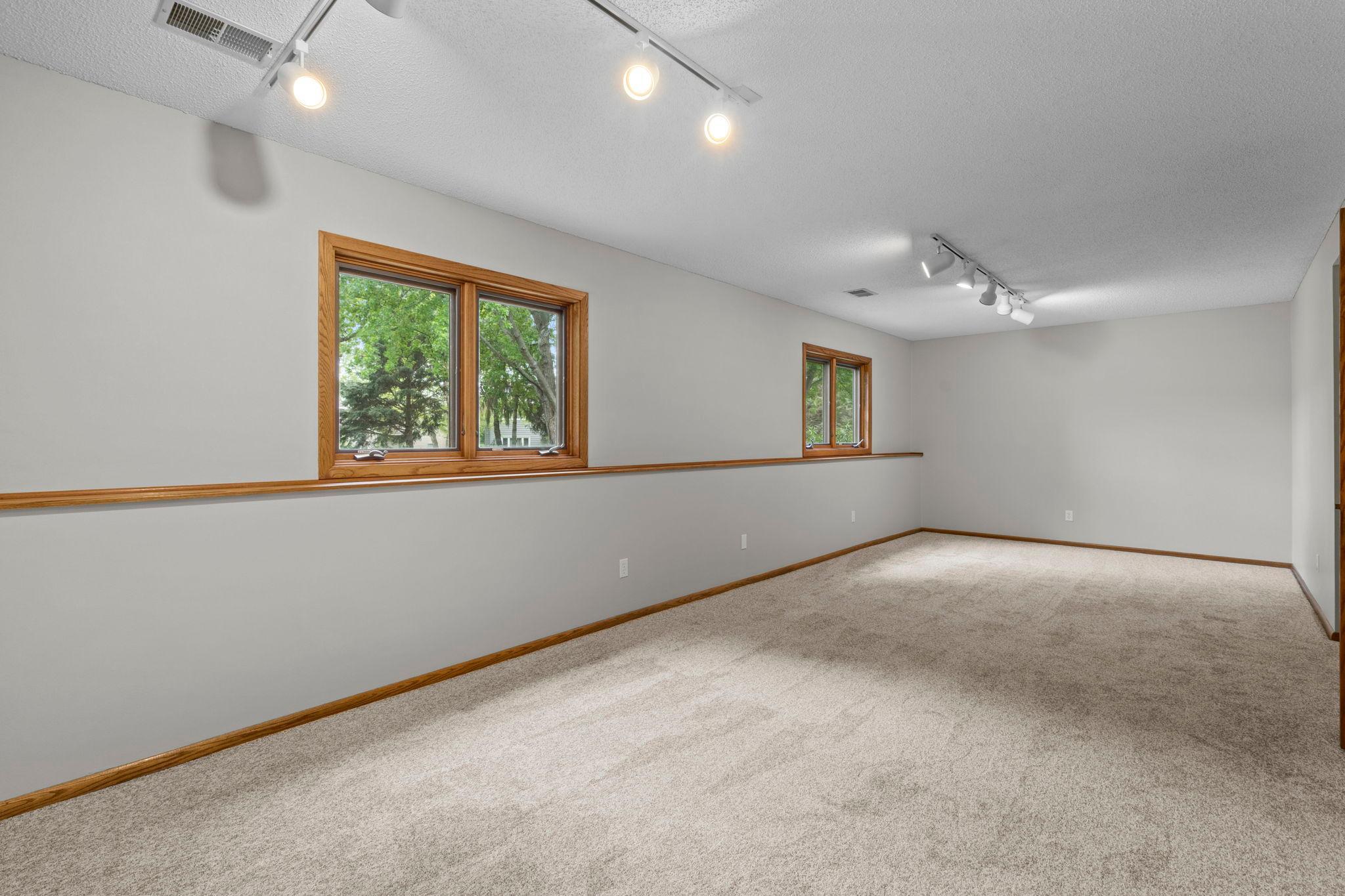 52-web-or-mls-1009 Gramsey Pl-138.jpg