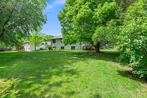 1009 Gramsey Place, Burnsville, MN 55306