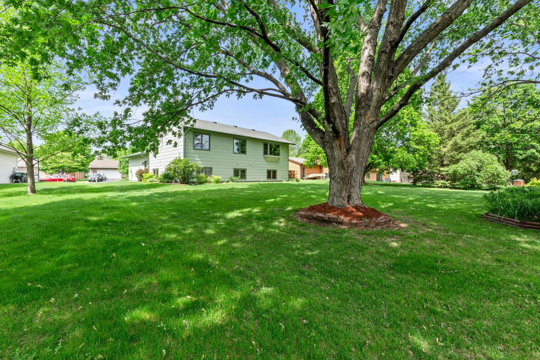 74-web-or-mls-1009 Gramsey Pl-27.jpg