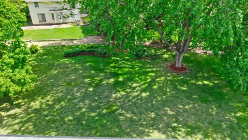 1009 Gramsey Place, Burnsville, MN 55306