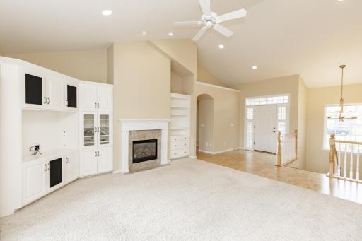 4532 Woodhaven Drive S, Fargo, ND 58104