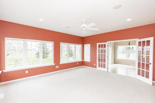 4532 Woodhaven Drive S, Fargo, ND 58104