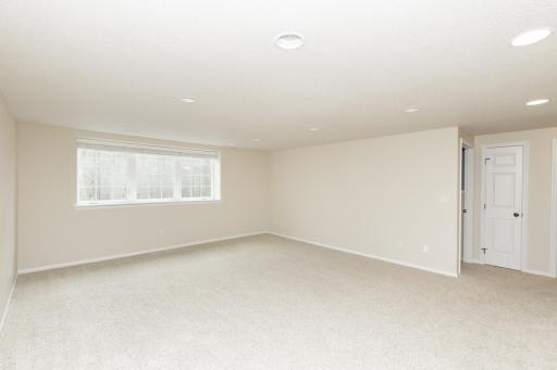 4532 Woodhaven Drive S, Fargo, ND 58104