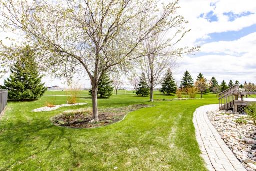 4532 Woodhaven Drive S, Fargo, ND 58104