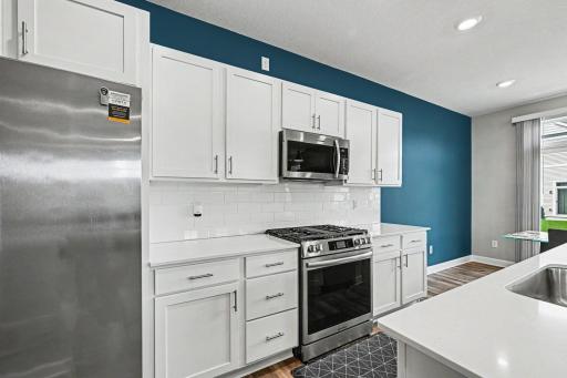 10529 Weston Way N, Osseo, MN 55369