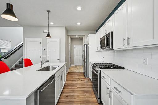 10529 Weston Way N, Osseo, MN 55369