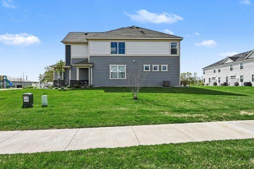 10529 Weston Way N, Osseo, MN 55369