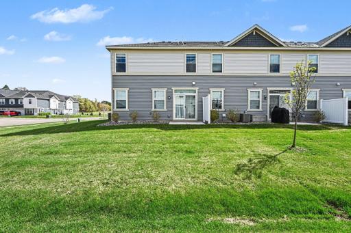 10529 Weston Way N, Osseo, MN 55369