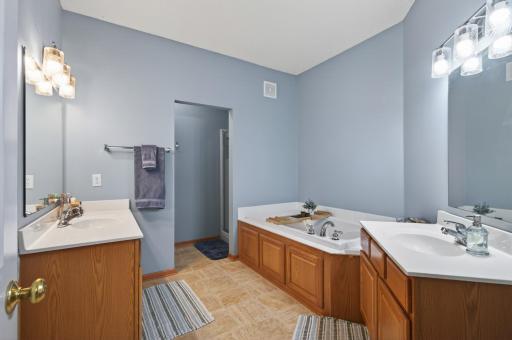 2750 Rushmore Road, Hastings, MN 55033