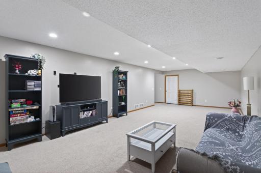 2750 Rushmore Road, Hastings, MN 55033
