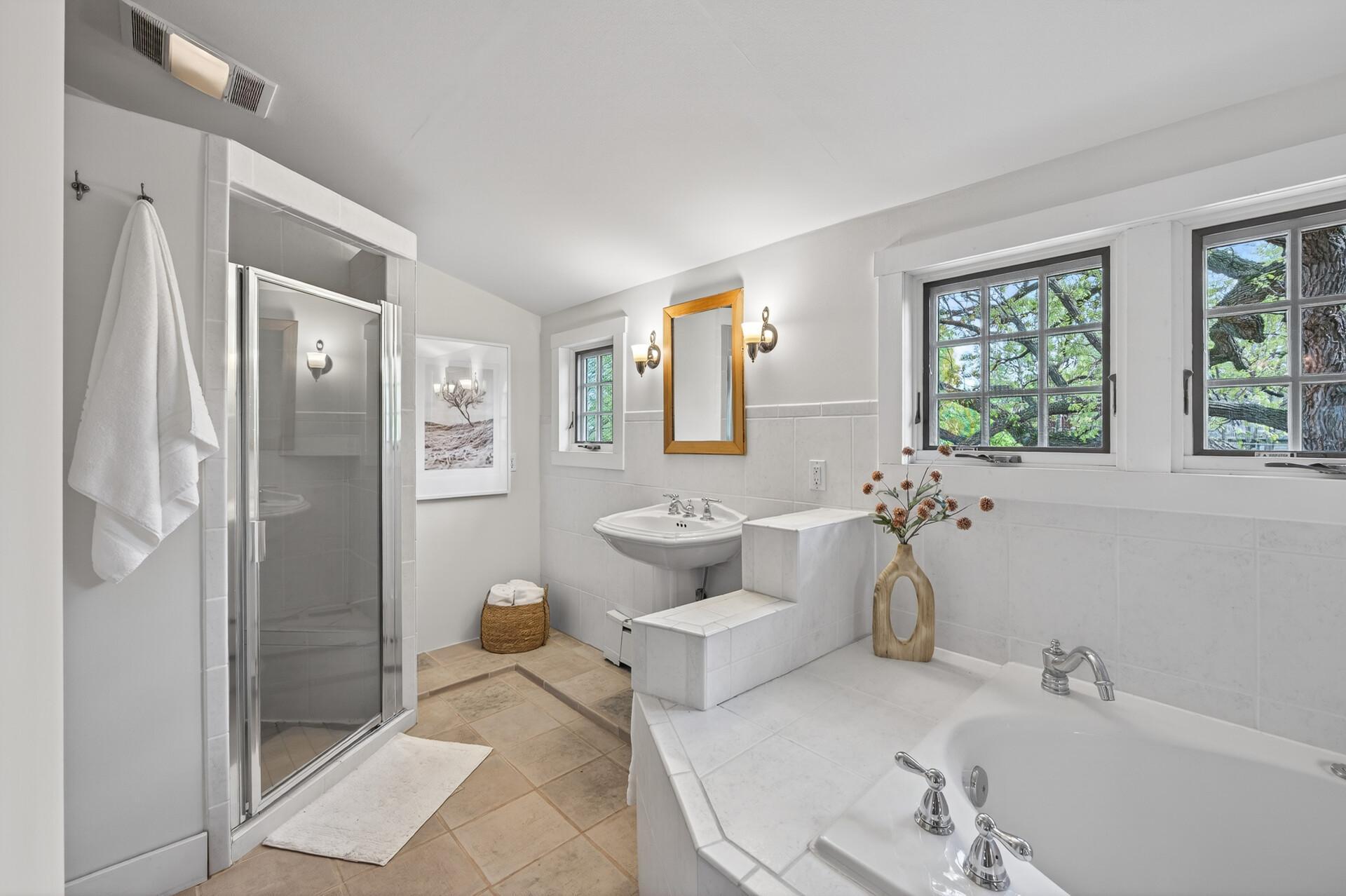 Upstairs Full Bath