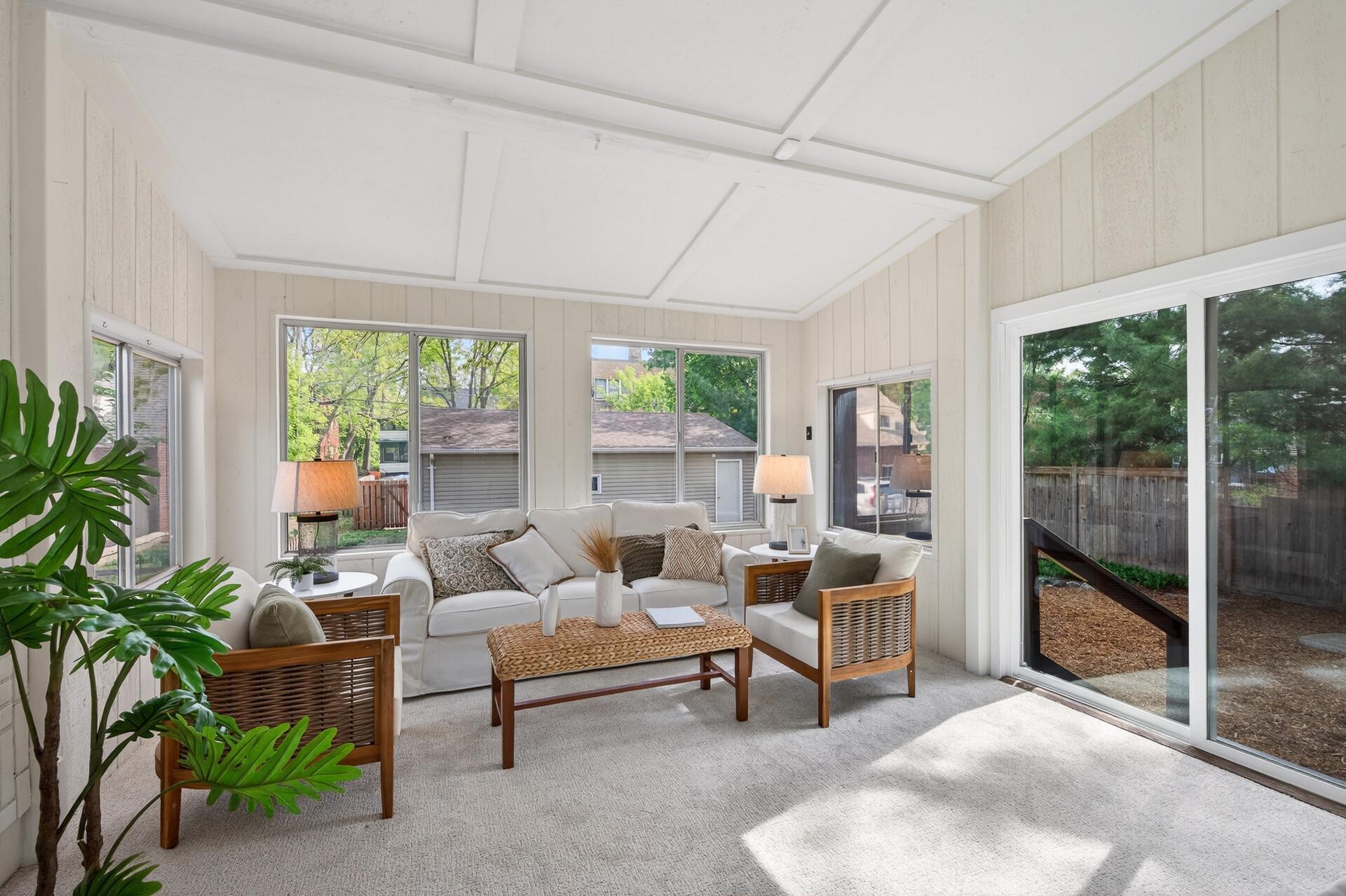 Vaulted Ceilings in the Sun Porch