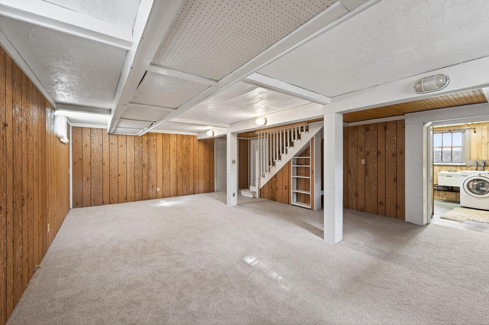 Huge Lower Level Room