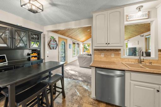15429 Drexel Way, Saint Paul, MN 55124
