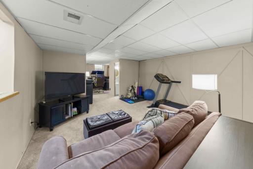 15429 Drexel Way, Saint Paul, MN 55124