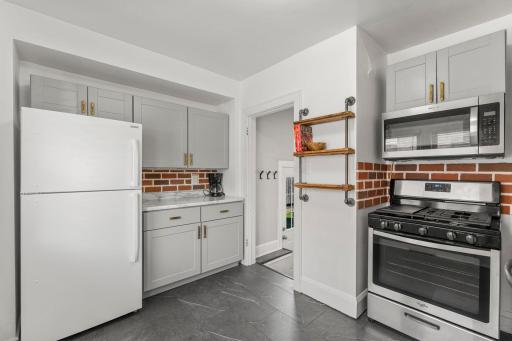 5036 35th Avenue S, Minneapolis, MN 55417