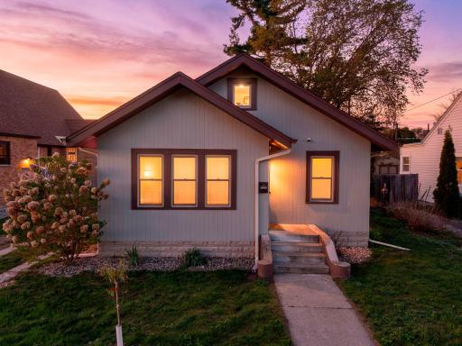1-web-or-mls-5036 35th Ave S-201 copy.jpg