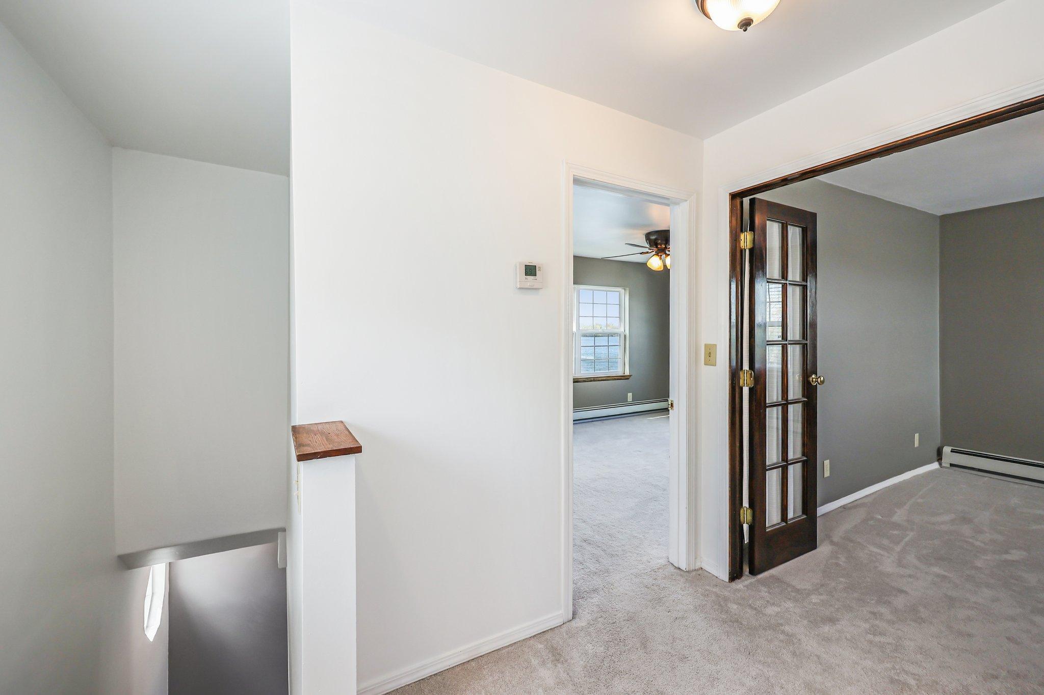 21-web-or-mls-Bonnie Glen Pkwy-S0505-021.jpg