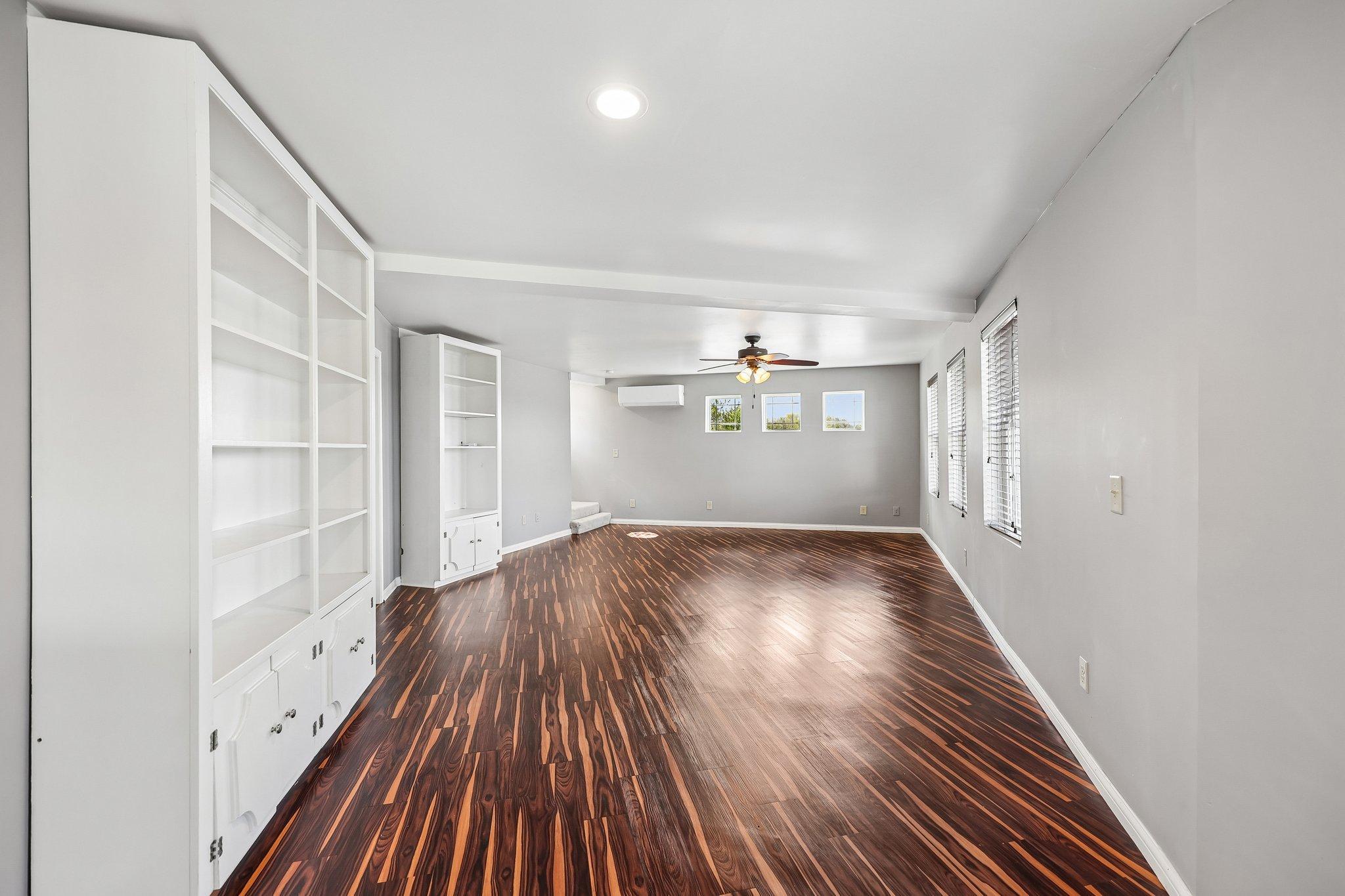 16-web-or-mls-Bonnie Glen Pkwy-S0505-016.jpg