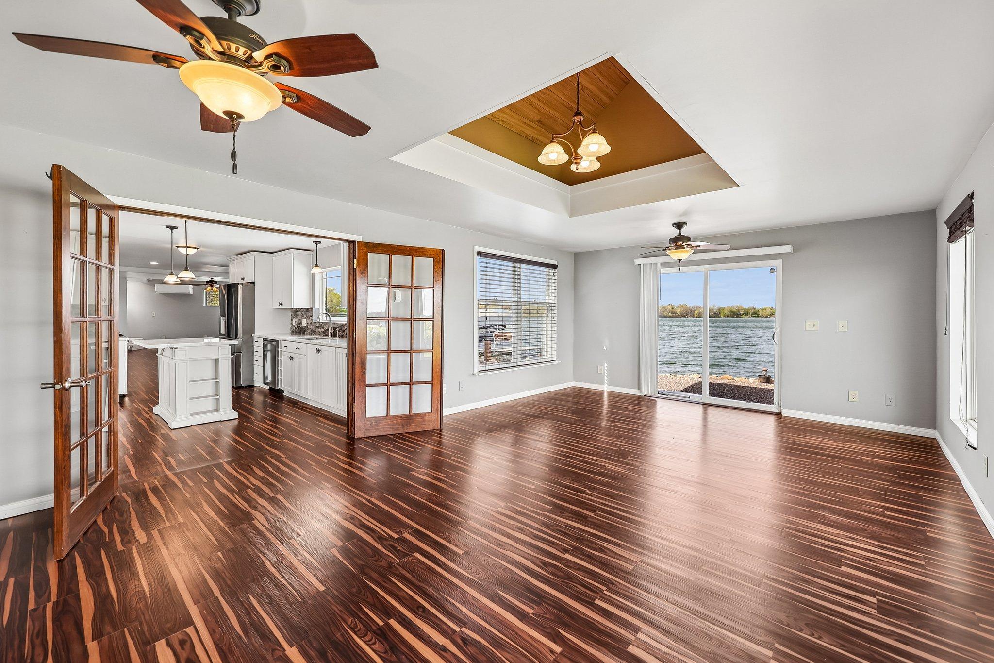 6-web-or-mls-Bonnie Glen Pkwy-S0505-006.jpg