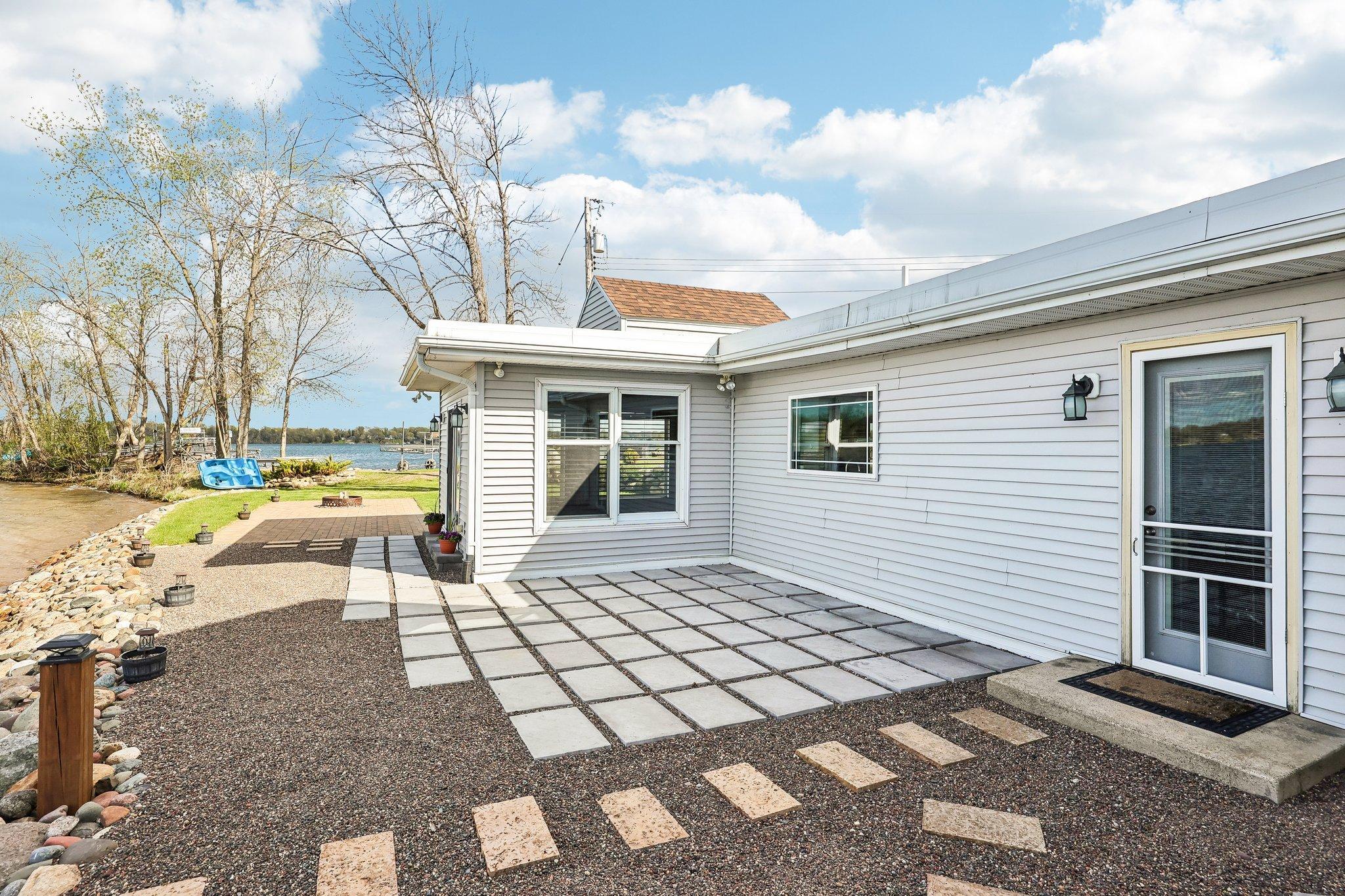 31-web-or-mls-Bonnie Glen Pkwy-S0505-031.jpg