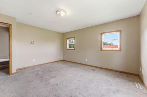 132 Gates Avenue, Kenyon, MN 55946