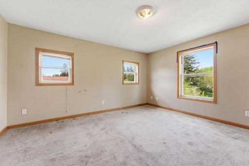 132 Gates Avenue, Kenyon, MN 55946