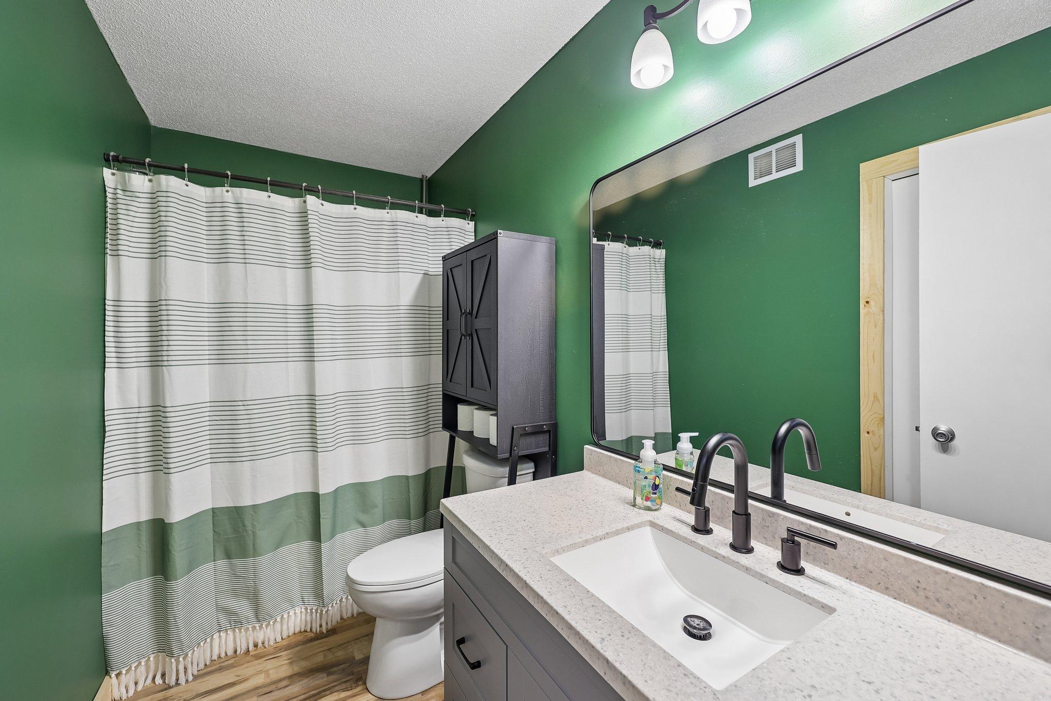 18-web-or-mls-Horseshoe Ln-S1405-018.jpg