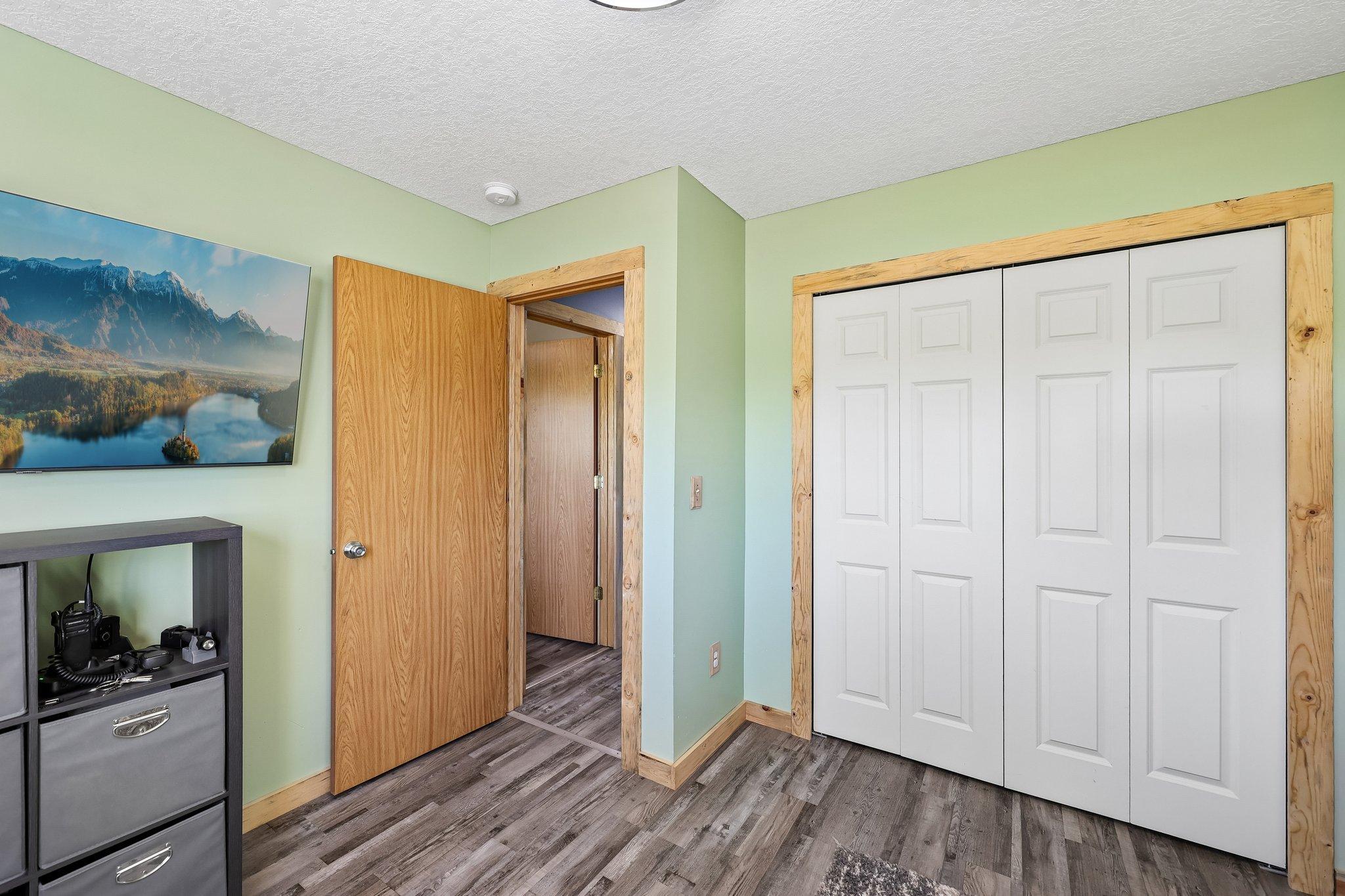 29-web-or-mls-Horseshoe Ln-S1405-029.jpg
