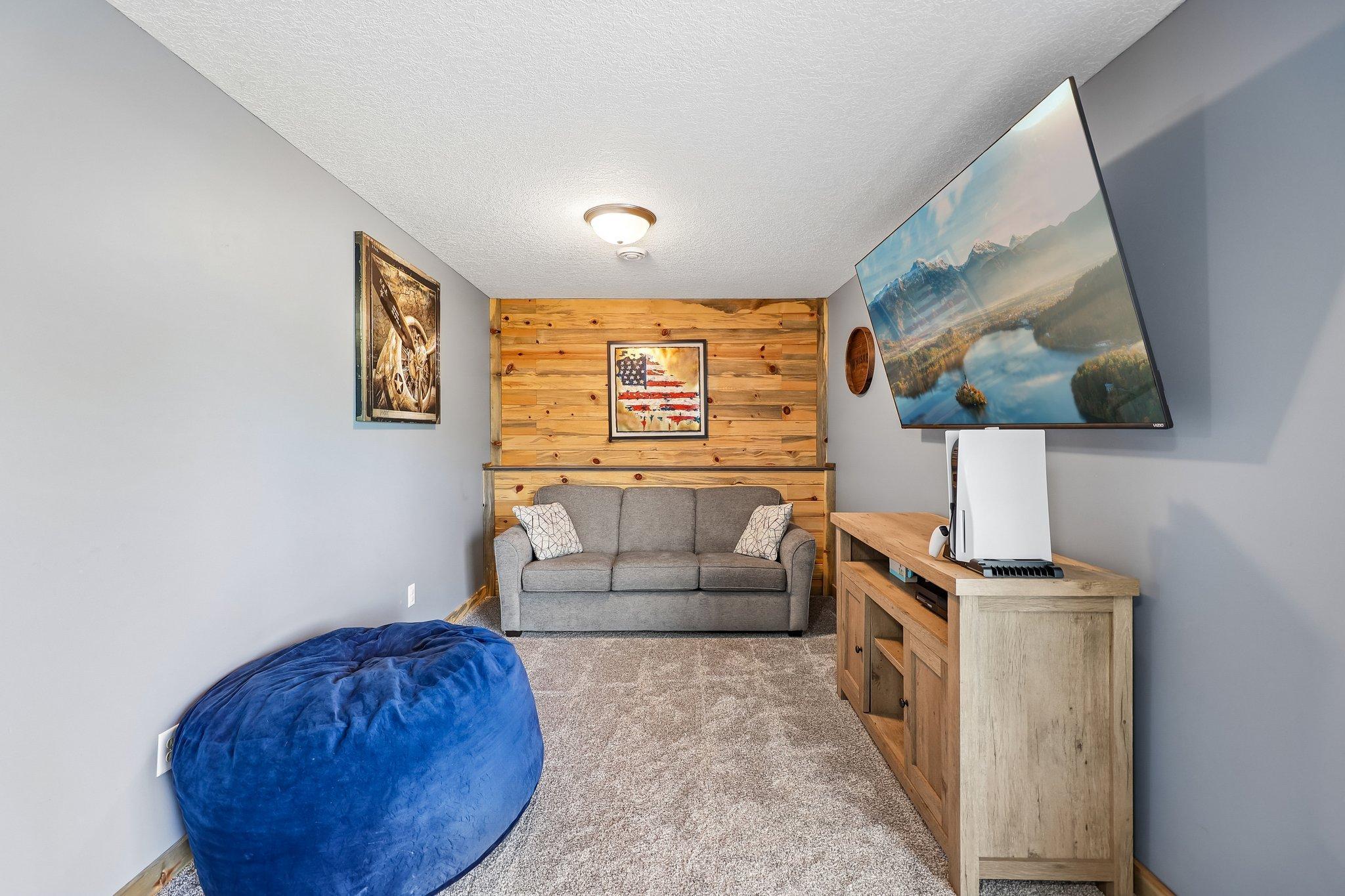 34-web-or-mls-Horseshoe Ln-S1405-034.jpg