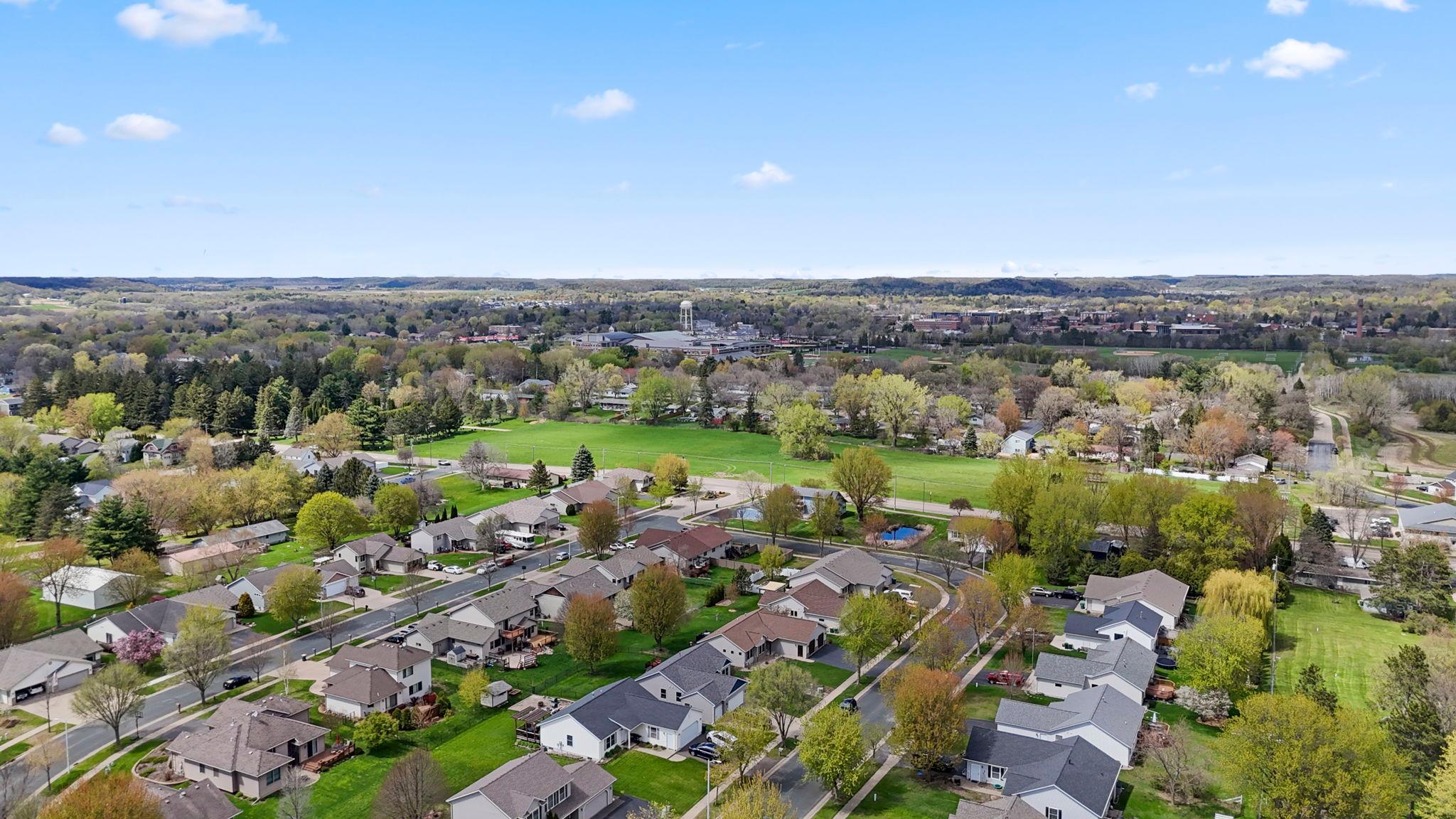 Make South Ridge Neighborhood your HOME!