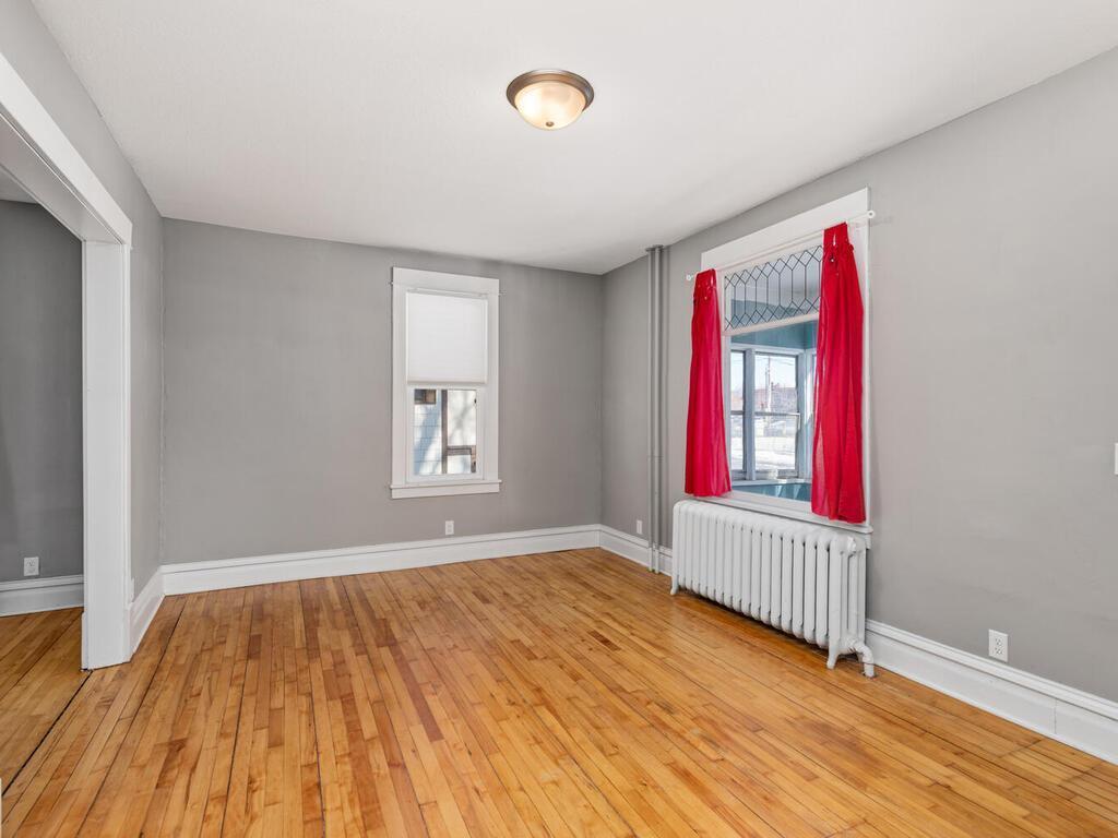 2517 Sheridan ave N minneapolis MN 55411 USA-009-007-Sheridan Ave NMinneapolis6-MLS_Size.jpg