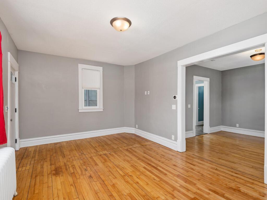 2517 Sheridan ave N minneapolis MN 55411 USA-010-009-Sheridan Ave NMinneapolis7-MLS_Size.jpg