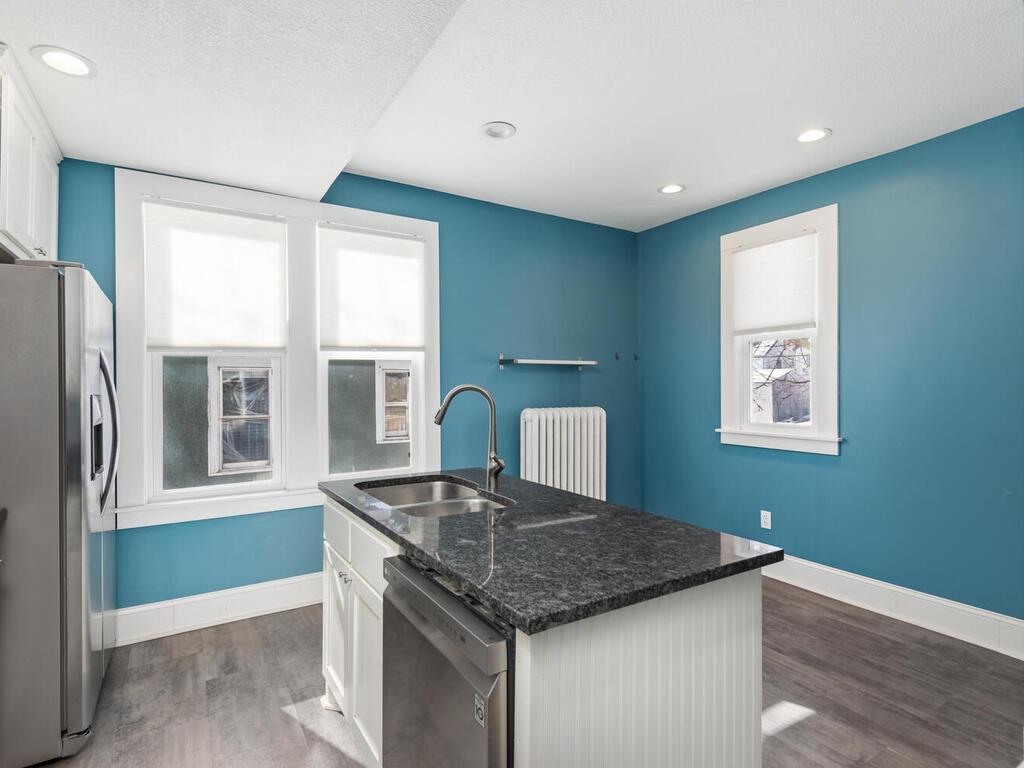 2517 Sheridan ave N minneapolis MN 55411 USA-017-014-Sheridan Ave NMinneapolis14-MLS_Size.jpg