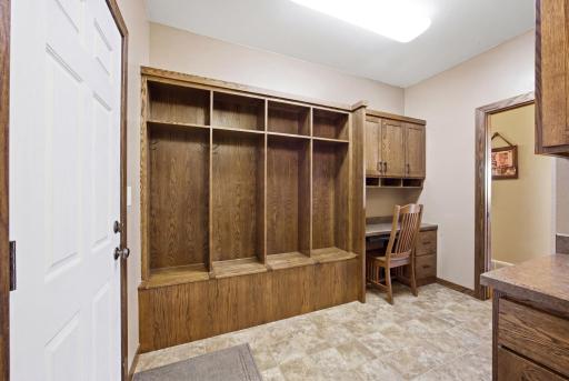 825 18th Avenue W, West Fargo, ND 58078