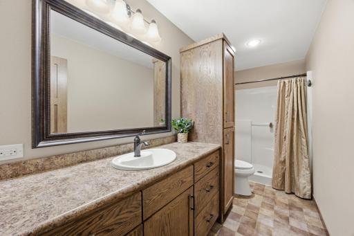 825 18th Avenue W, West Fargo, ND 58078
