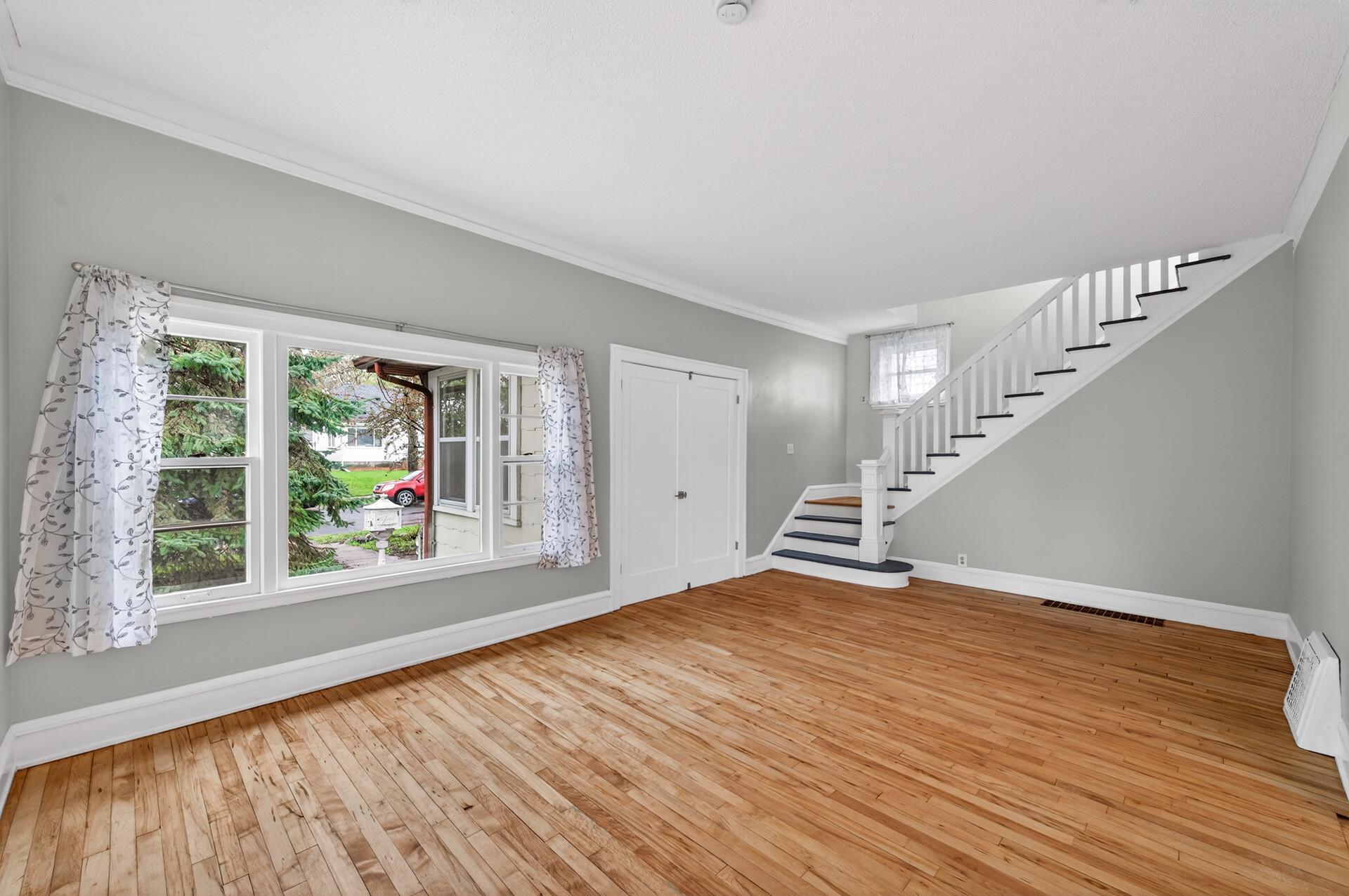 LR w/ Refinished Hardwood Floors