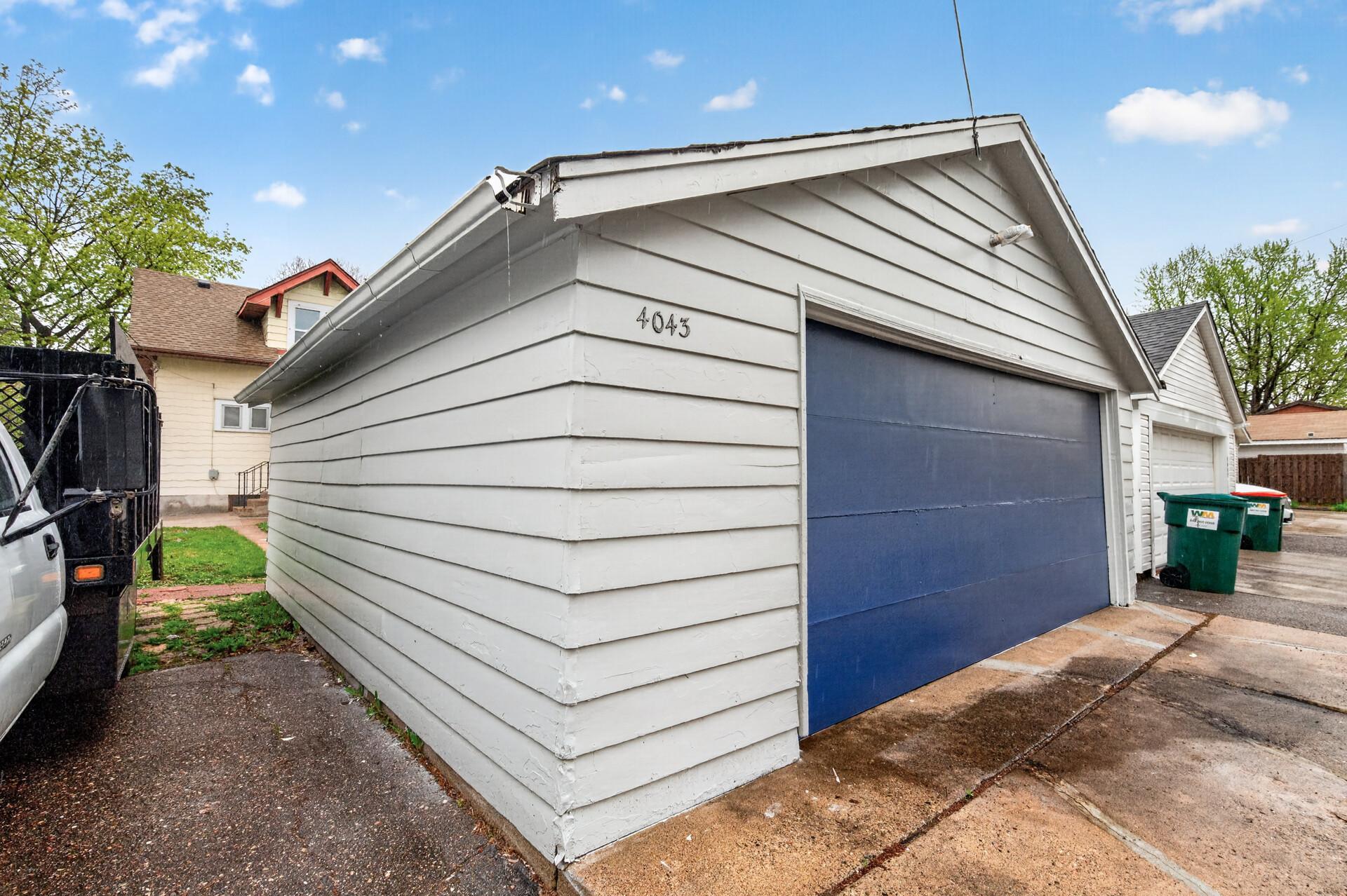 2-Stall Detached Garage