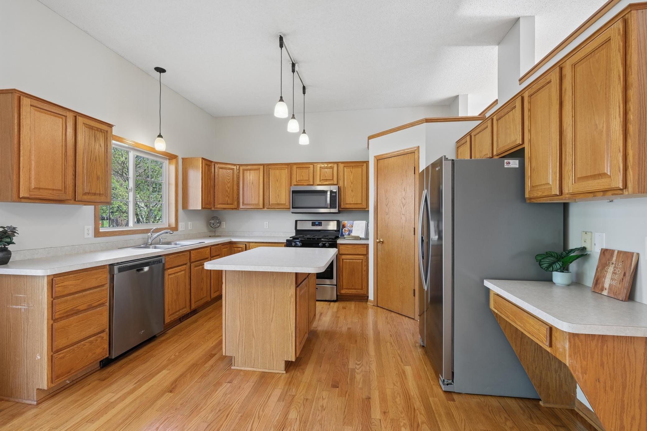 Center island and Stainless Steel Appliances