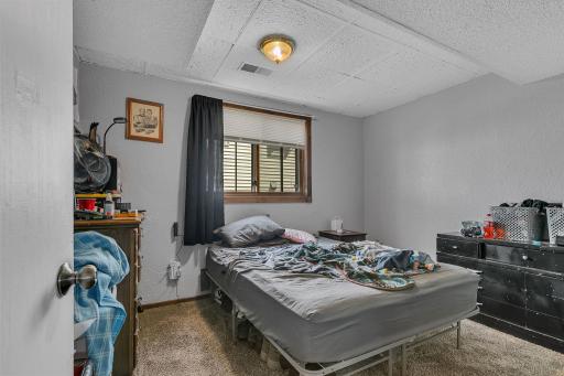 153 10th Avenue N, Waite Park, MN 56387